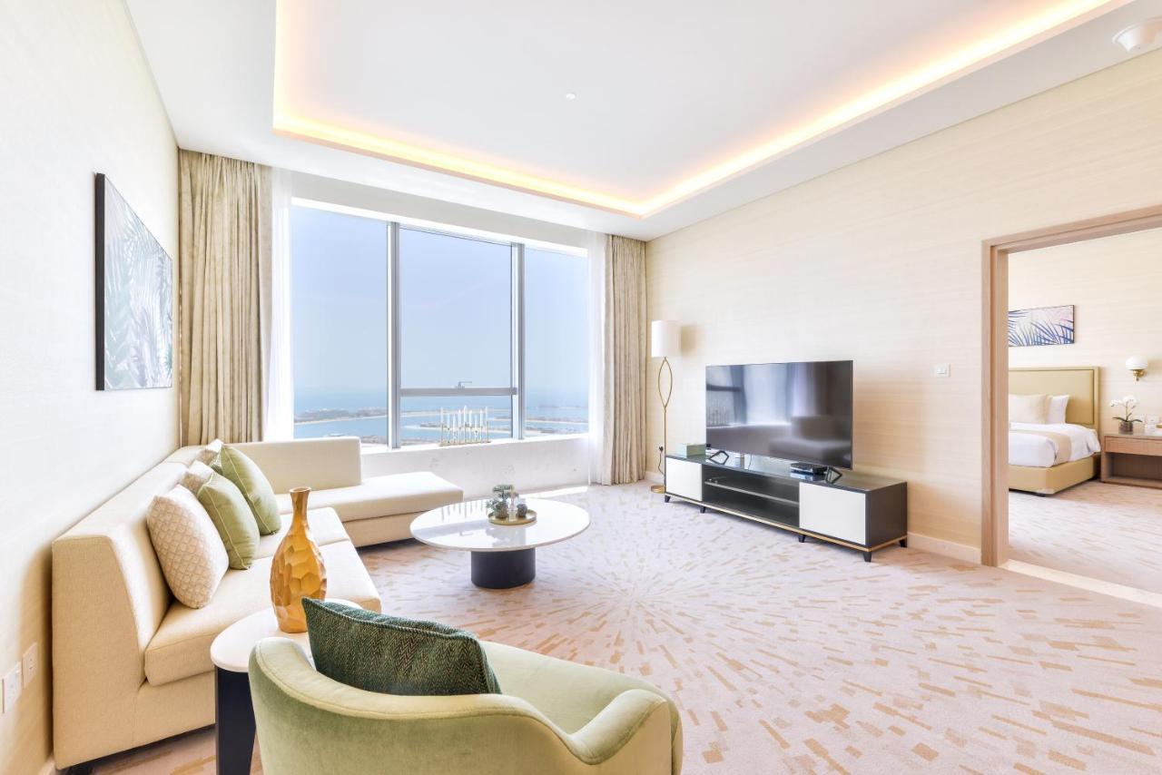 Ultra Luxury Palm Tower With Shared Hotel Facilities 두바이 외부 사진