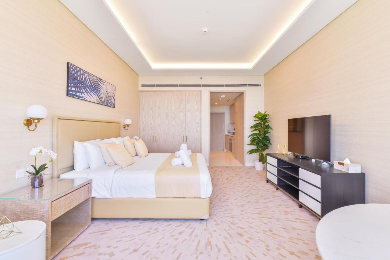 Ultra Luxury Palm Tower With Shared Hotel Facilities 두바이 외부 사진