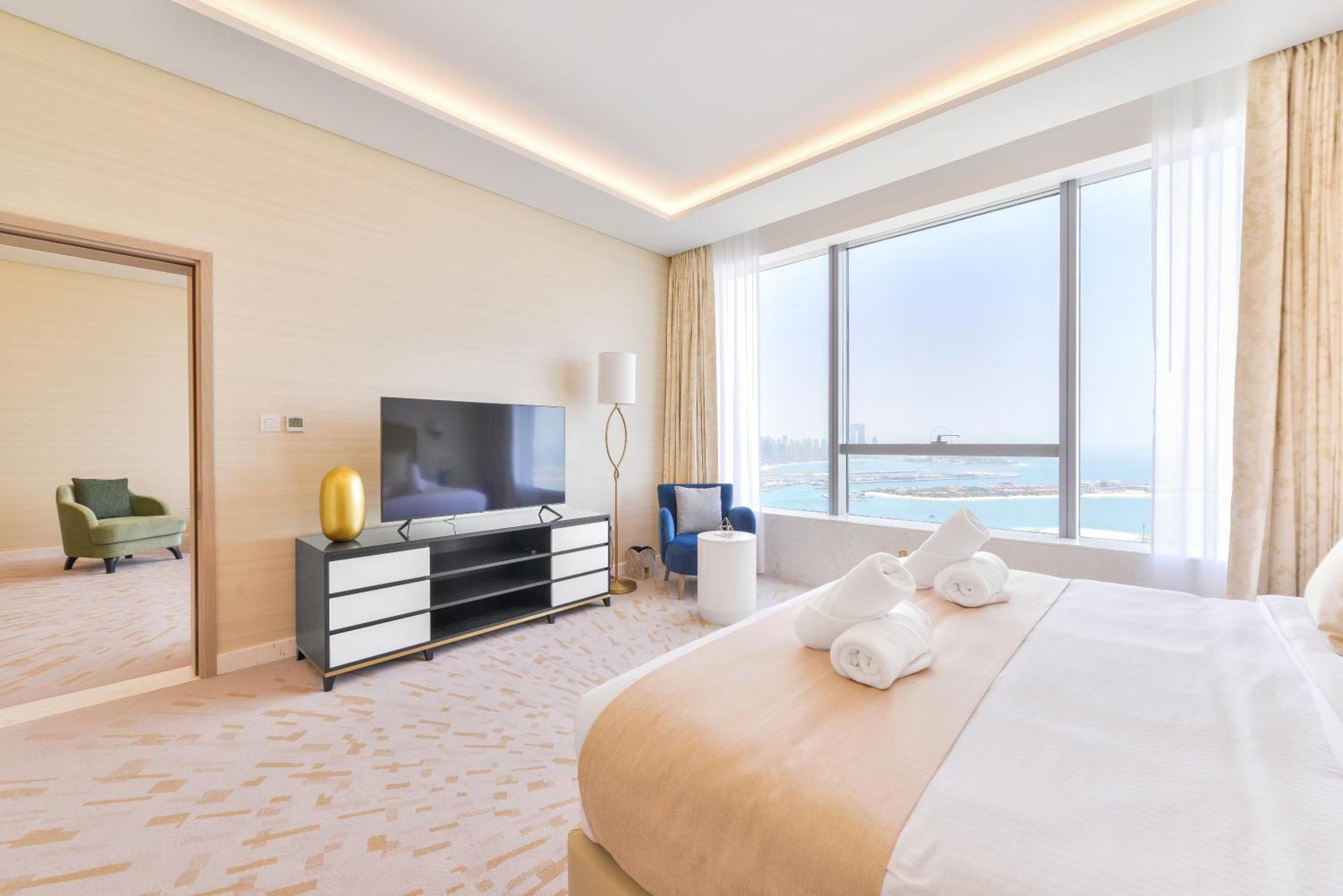 Ultra Luxury Palm Tower With Shared Hotel Facilities 두바이 외부 사진