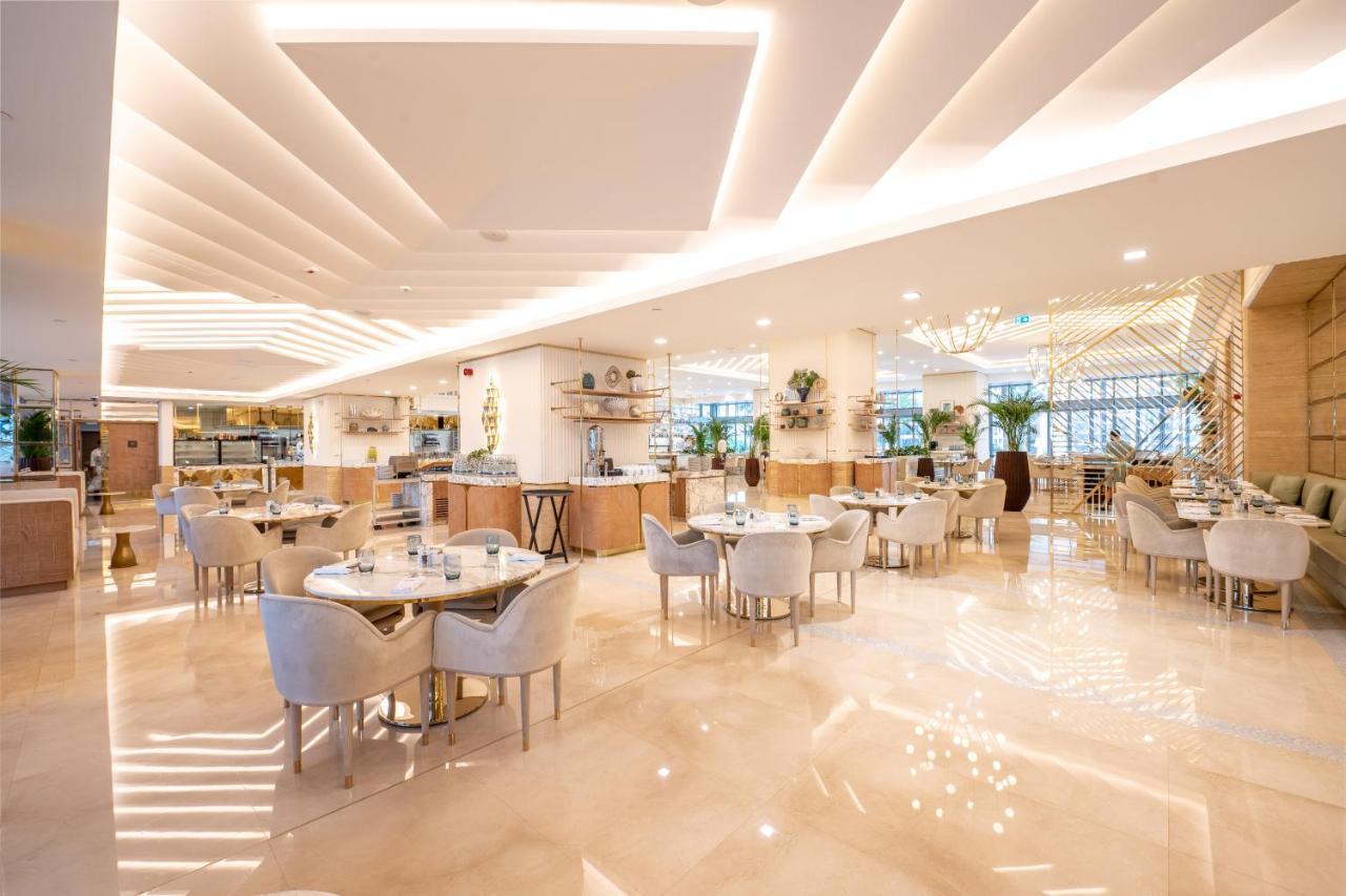 Ultra Luxury Palm Tower With Shared Hotel Facilities 두바이 외부 사진