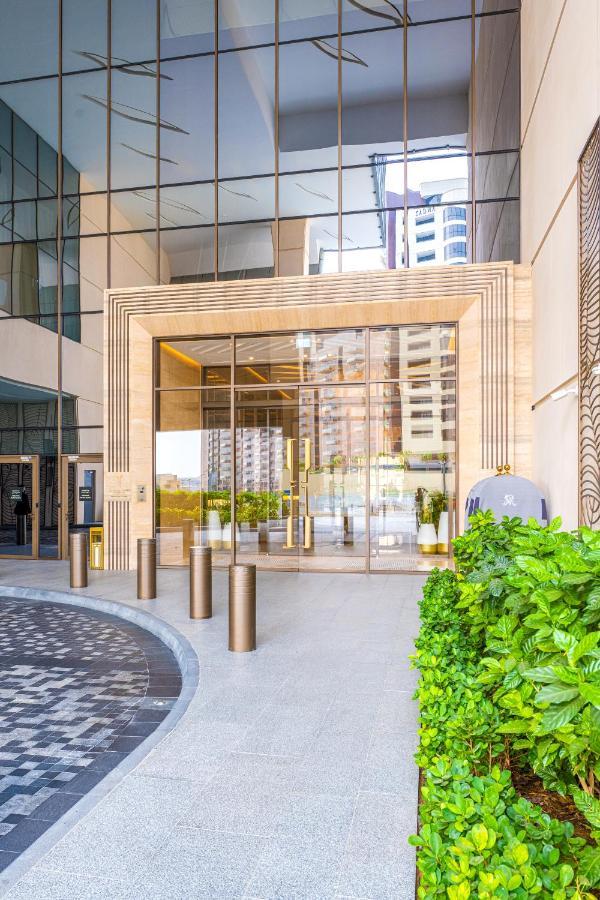 Ultra Luxury Palm Tower With Shared Hotel Facilities 두바이 외부 사진