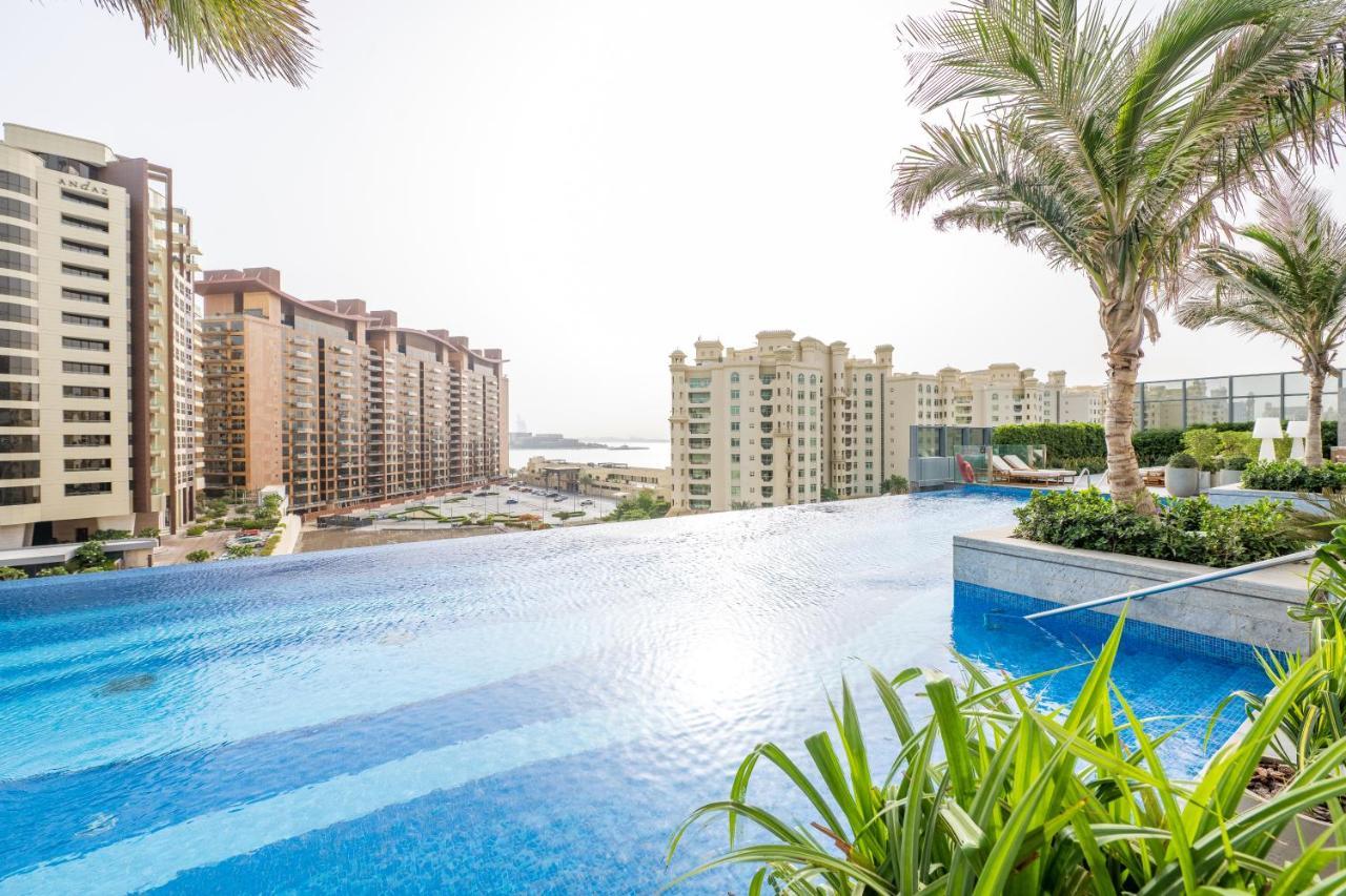 Ultra Luxury Palm Tower With Shared Hotel Facilities 두바이 외부 사진