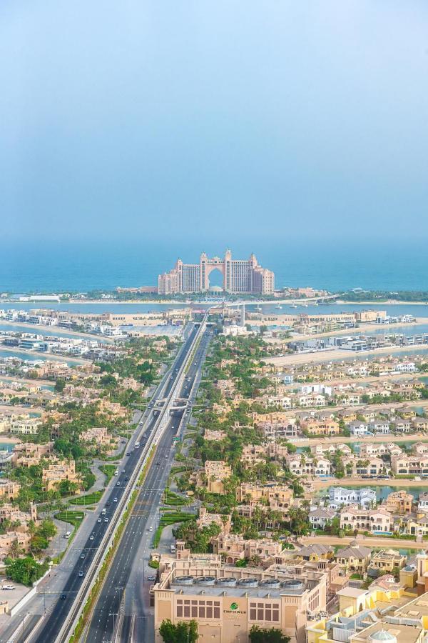 Ultra Luxury Palm Tower With Shared Hotel Facilities 두바이 외부 사진