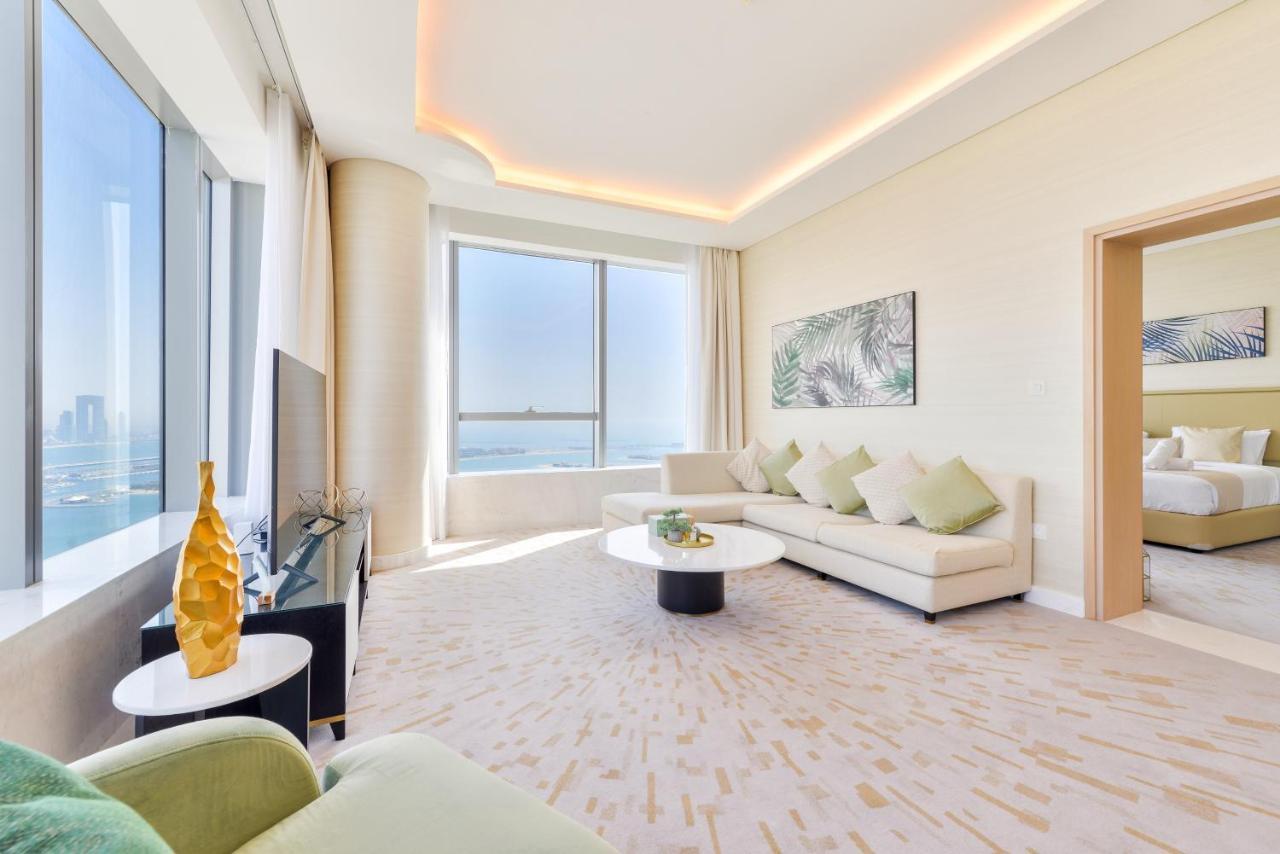 Ultra Luxury Palm Tower With Shared Hotel Facilities 두바이 외부 사진