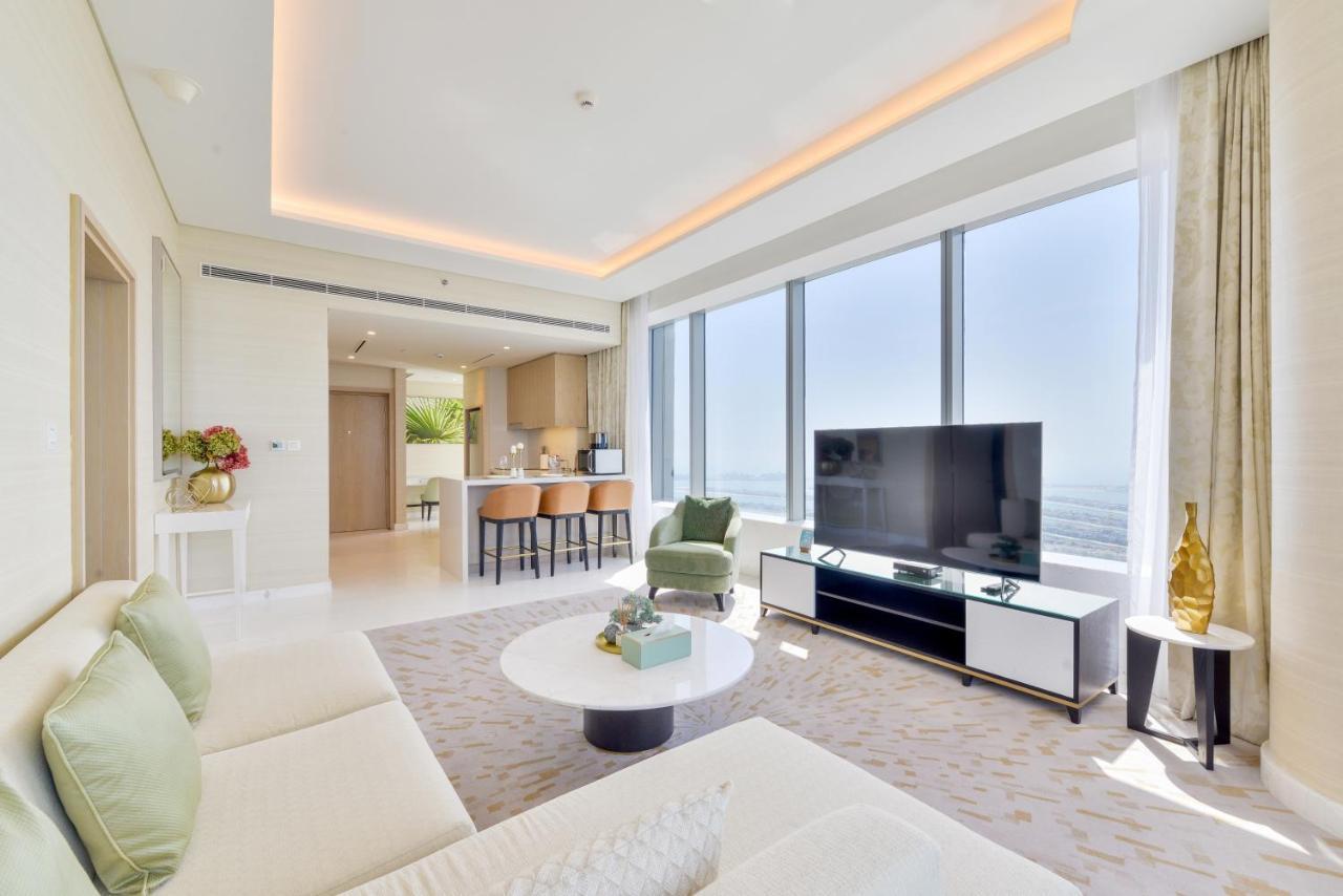 Ultra Luxury Palm Tower With Shared Hotel Facilities 두바이 외부 사진