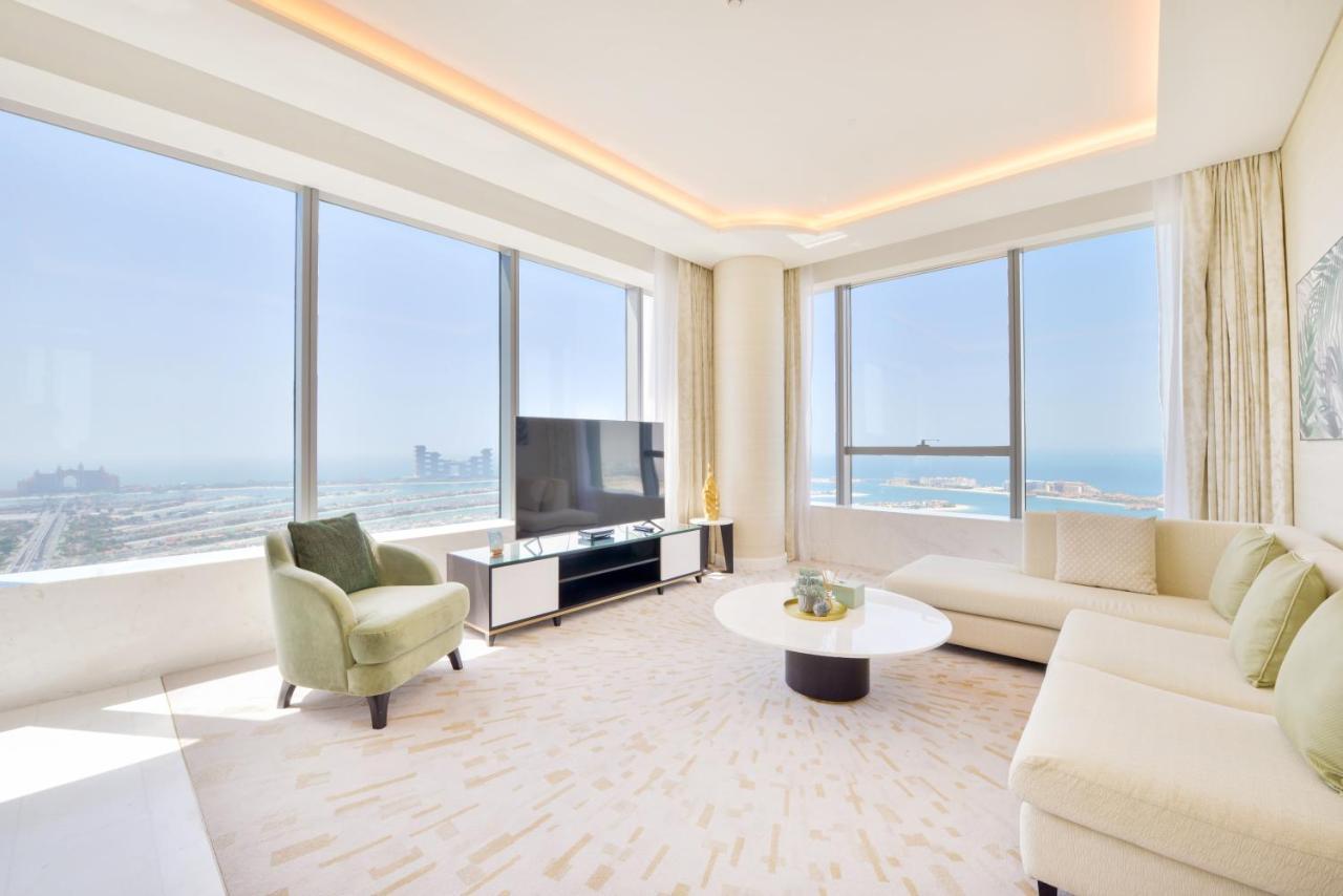 Ultra Luxury Palm Tower With Shared Hotel Facilities 두바이 외부 사진