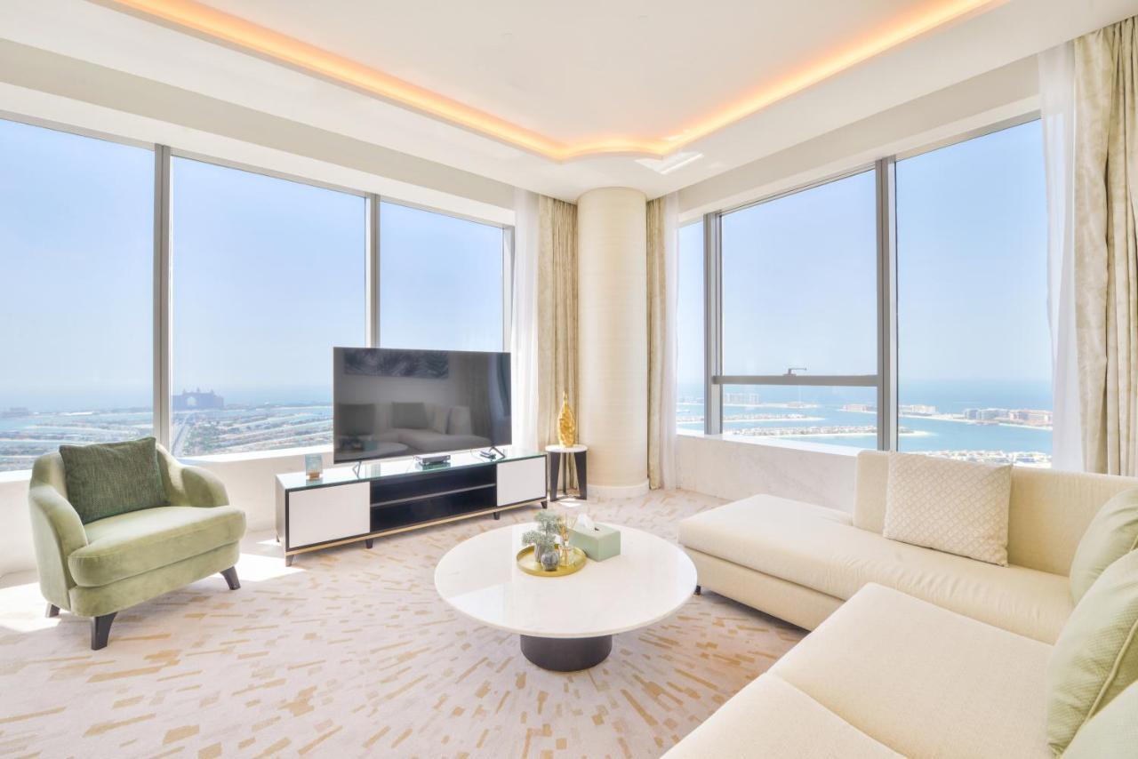 Ultra Luxury Palm Tower With Shared Hotel Facilities 두바이 외부 사진